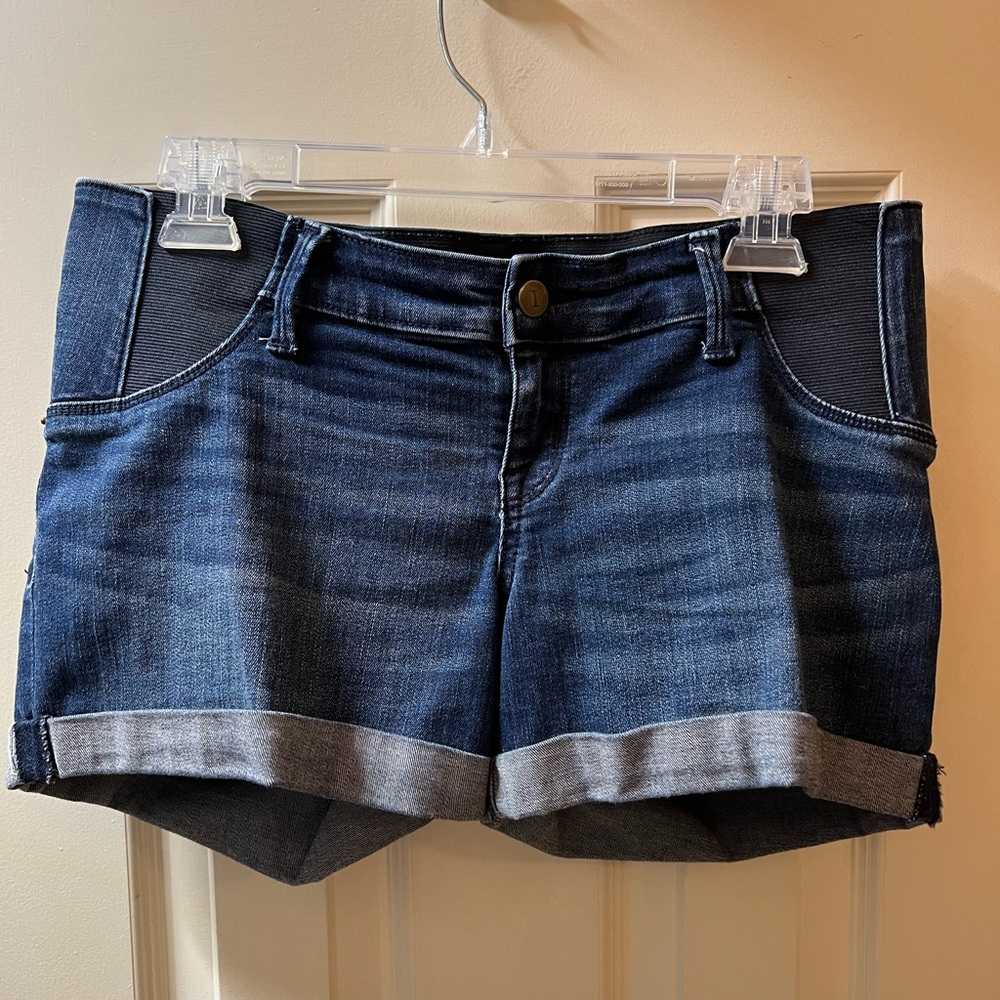 Maternity under belly Jean shorts
